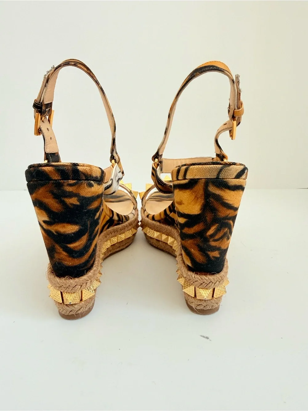 Christian Louboutin Pyraclou 110 Tivoli Gold Stud Espadrille Wedge Sandals 38